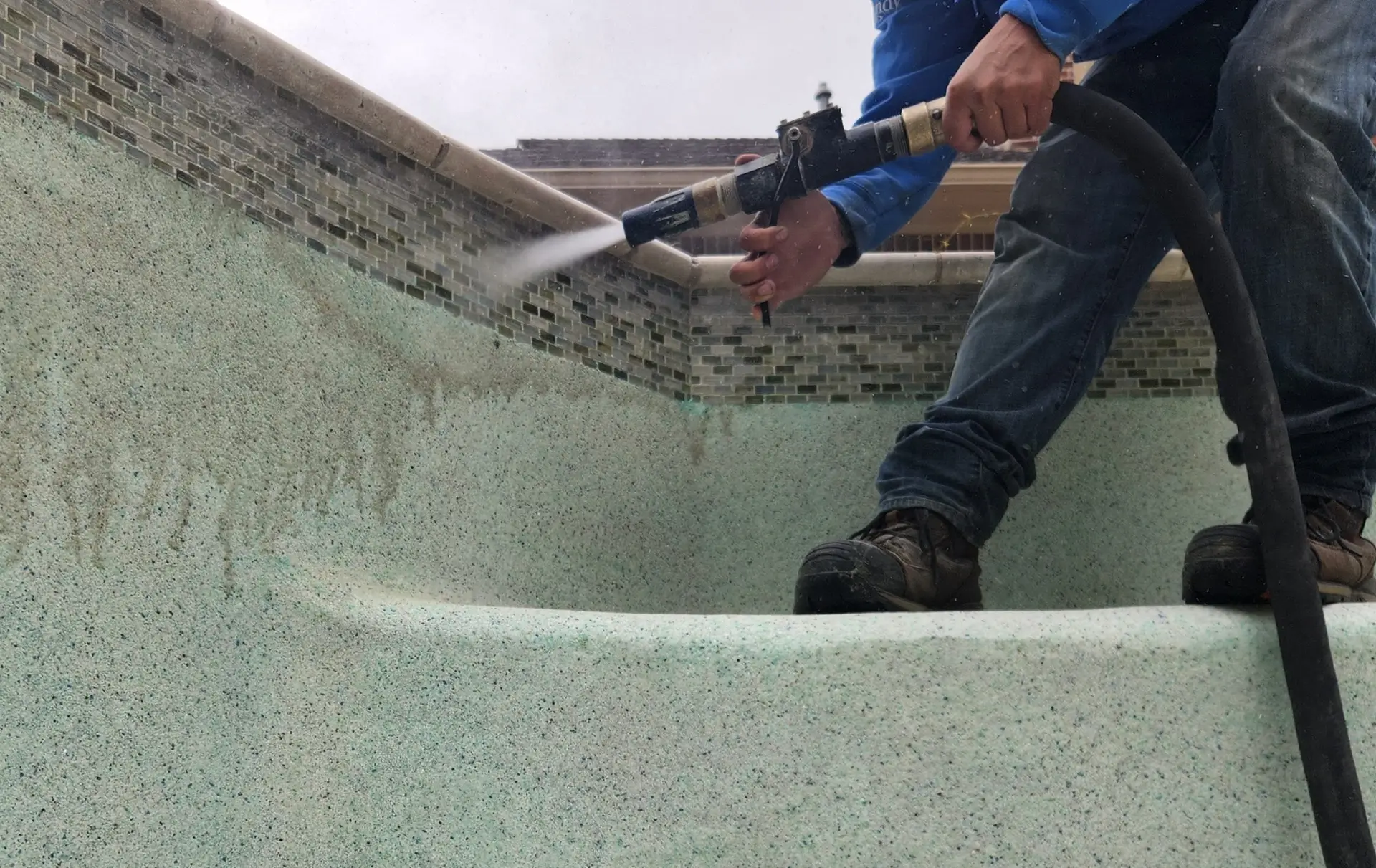 bead blasting pool tile
